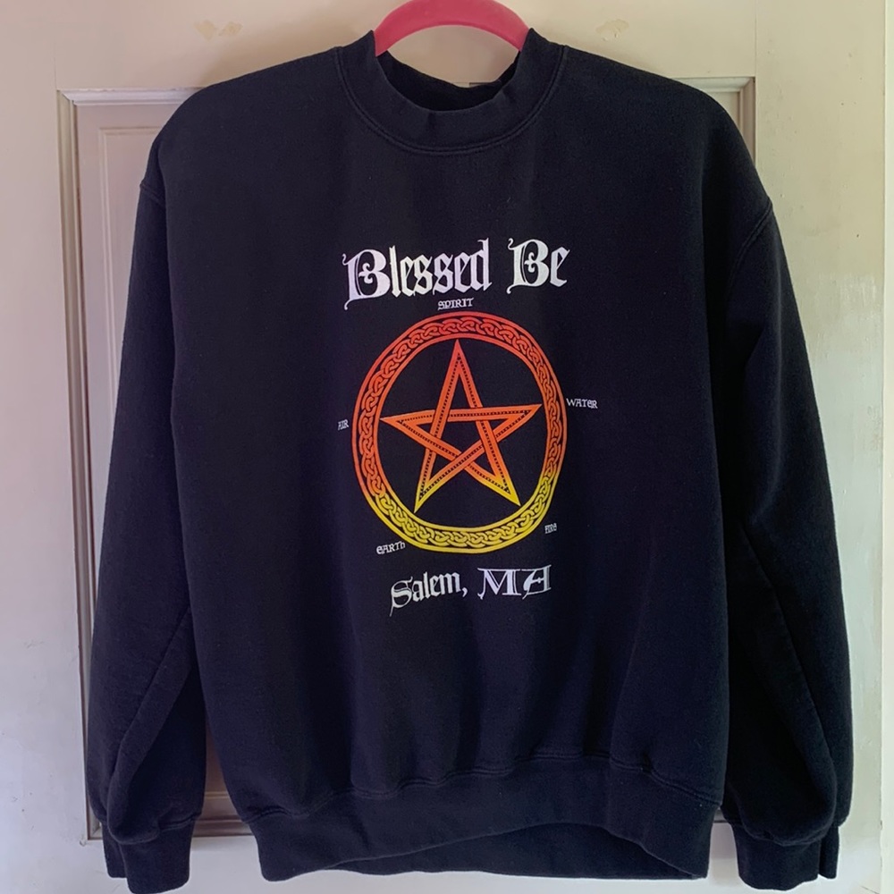 Salem, MA sweatshirt
